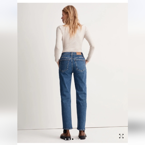 Madewell Perfect Vintage Straight Jean in Bright Indigo Wash- Insta cozy… - Picture 3 of 10